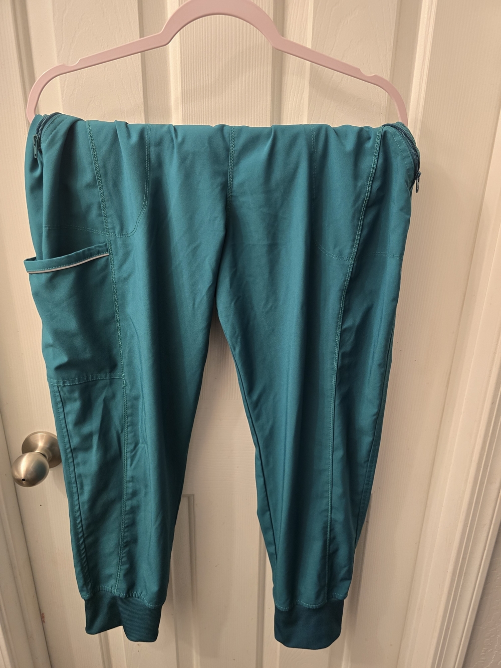 Green Scrub Jogger Pants - Women's Comfortable